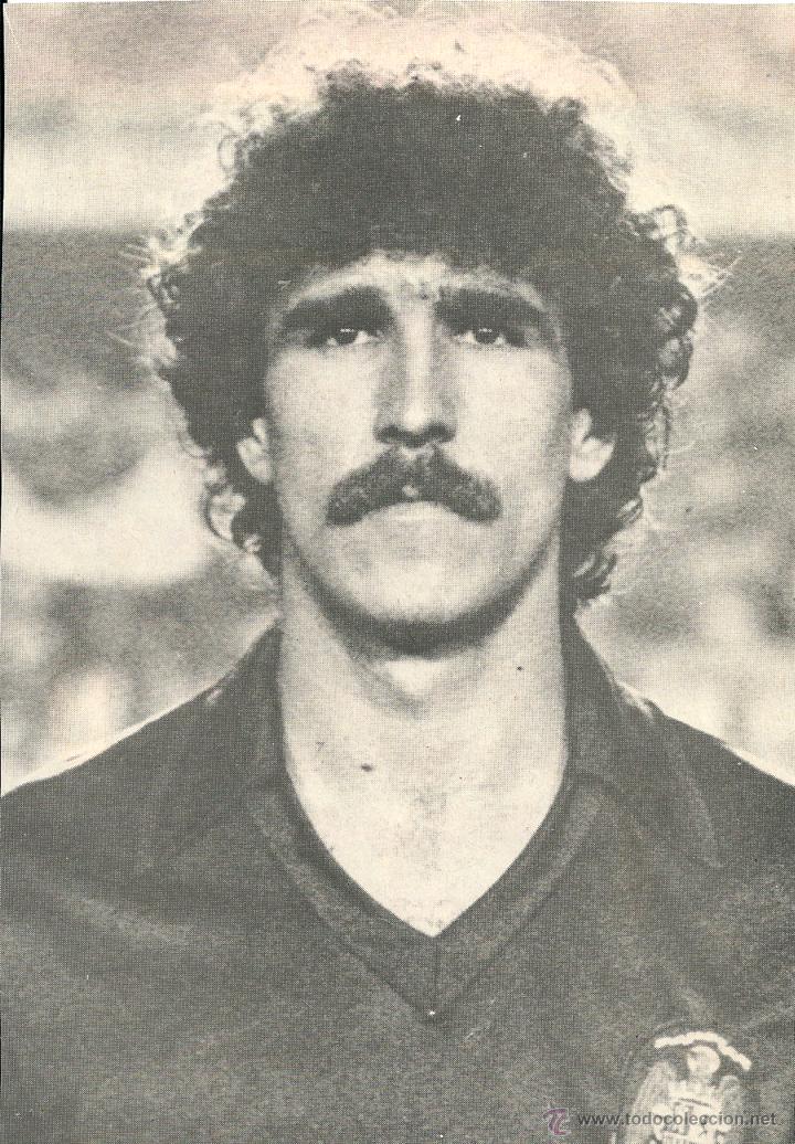 Coleccionismo deportivo: SELECCI&Oacute;N ESPA&Ntilde;OLA DE F&Uacute;TBOL: Gran recorte de JES&Uacute;S MARI ZAMORA. Primeros a&ntilde;os 80