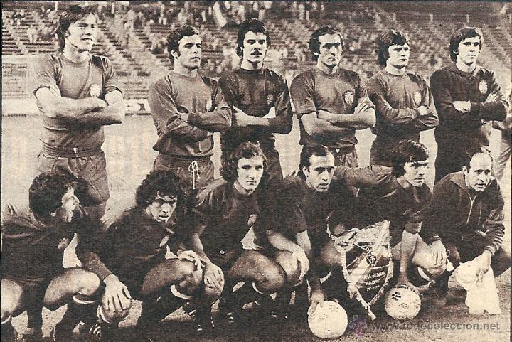 Collezionismo sportivo: SELECCI&Oacute;N ESPA&Ntilde;OLA DE F&Uacute;TBOL: Recorte de un equipo de 1977 o 78