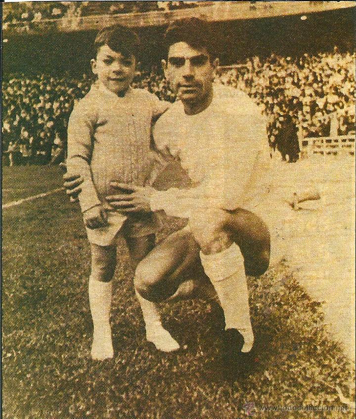 Collezionismo sportivo: REAL MADRID: Recorte de los SANCH&Iacute;S, padre e hijo