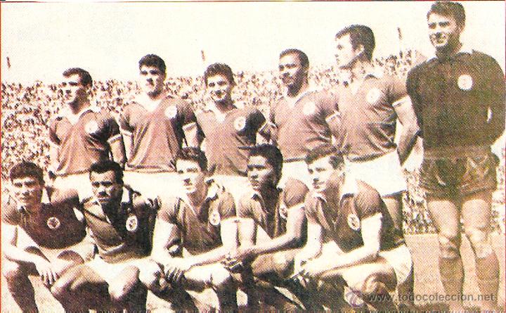 Collezionismo sportivo: BENFICA: Recorte de un equipo de los primeros a&ntilde;os 60