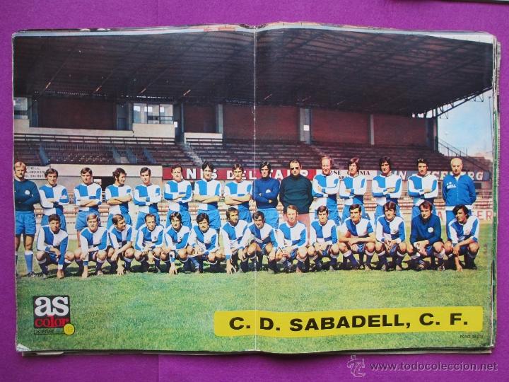 Coleccionismo deportivo: POSTER AS COLOR 19, FUTBOL, C,D, SABADELL C.F,  N&ordm;45