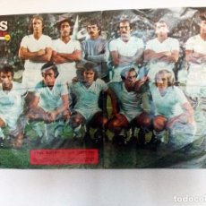 Collezionismo sportivo: REAL MADRID CF 1975/1976 - REVISTA AS COLOR ALINEACION LIGA TEMPORADA 75/76 50,5X33 CMS