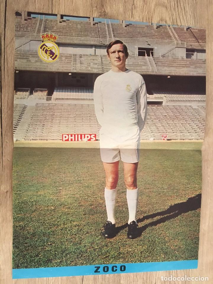 Coleccionismo deportivo: CARTEL POSTER JUGADOR ZOCO REVISTA OFICIAL REAL MADRID CON INFORMACION EN LA TRASERA