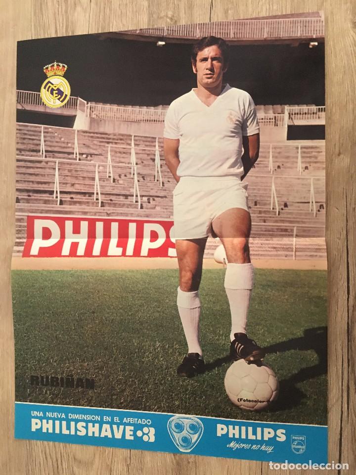 Coleccionismo deportivo: CARTEL POSTER JUGADOR RUBI&Ntilde;AN REVISTA OFICIAL REAL MADRID CON INFORMACION EN LA TRASERA