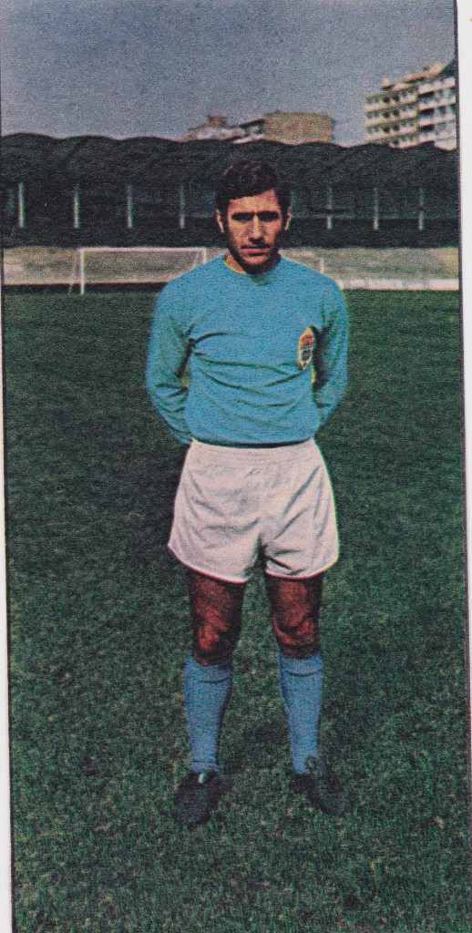 Sammelleidenschaft Sport: REAL OVIEDO: Recorte de UR&Iacute;A. A&ntilde;os 70