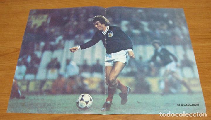 Sports collectibles: (ALB-TC-16) POSTER DEL SEMANAL HERALDO DE ARAGON MUNDIAL ESPA&Ntilde;A 82 DALGLISH