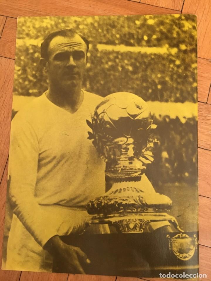 Coleccionismo deportivo: CARTEL POSTER CON INFORMACION DEL JUGADOR DI STEFANO REAL MADRID BRASIL