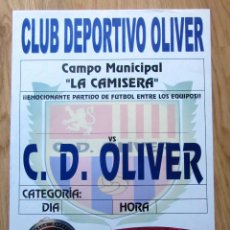 Coleccionismo deportivo: CARTEL PARTIDO C.D. OLIVER CAMPO DE LA CAMISERA PUBLICIDAD CERVEZA AMBAR. Lote 133688167