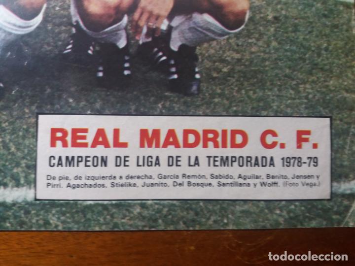 Coleccionismo deportivo: PÓSTER AS COLOR. REAL MADRID. CAMPEÓN DE LIGA 1978/79 - Foto 2 - 140785566