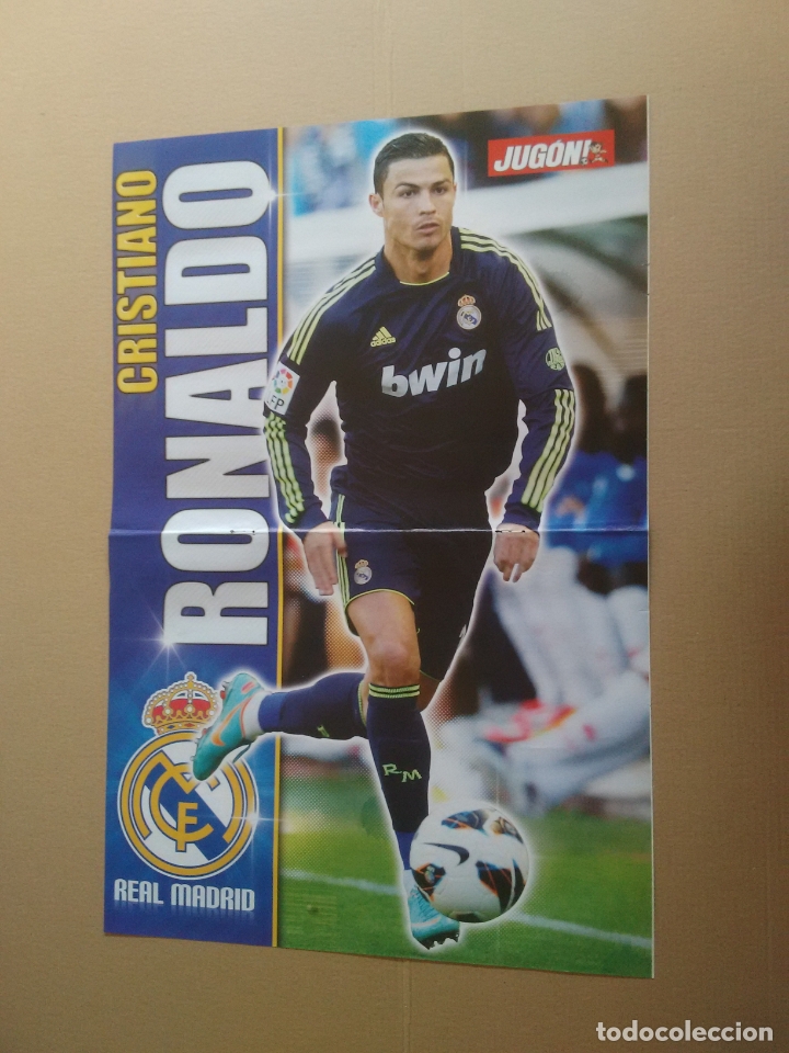 Sports collectibles: CRISTIANO RONALDO, CR7 (REAL MADRID) - P&Oacute;STER 2 P&Aacute;GINAS REVISTA JUG&Oacute;N LIGA F&Uacute;TBOL