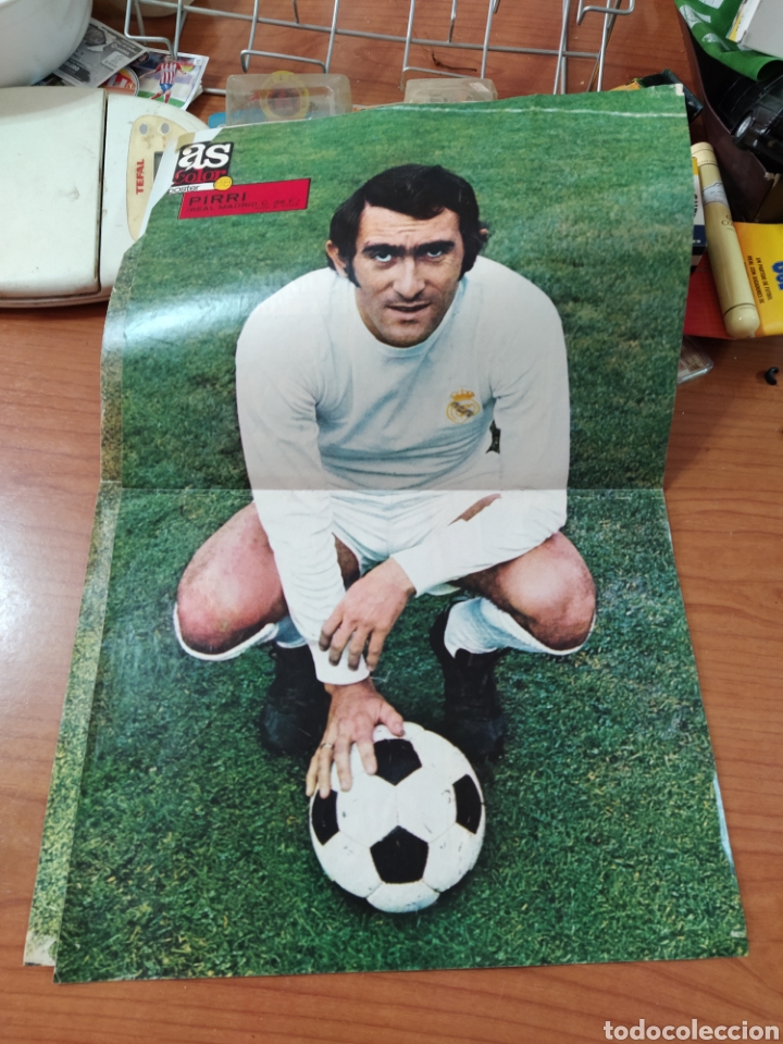 Coleccionismo deportivo: Poster as color 88 Pirri del madrid