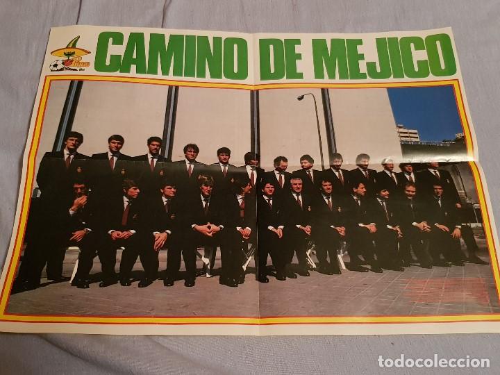 Collectionnisme sportif: P&oacute;ster desplegable a dos caras Selecci&oacute;n Espa&ntilde;ola (los 22 de M&eacute;jico 1986)