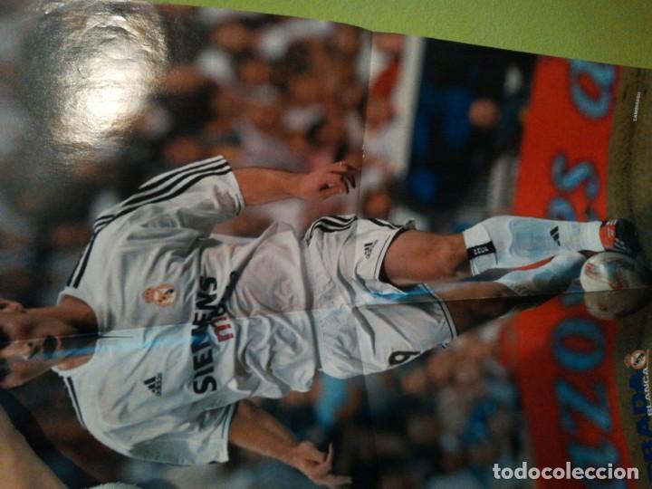 Coleccionismo deportivo: P&oacute;ster de jugadores del Real Madrid - Foto 2