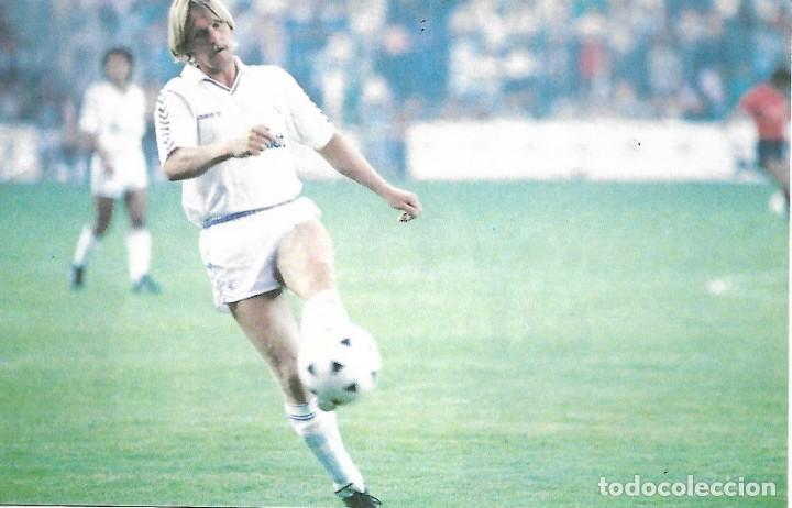 Collezionismo sportivo: REAL MADRID: Gran recorte de SCHUSTER en acci&oacute;n.1989