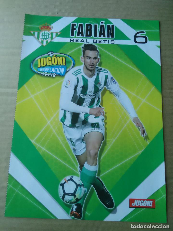 Collezionismo sportivo: FABI&Aacute;N BETIS Y PERE PONS GIRONA - DOBLE P&Oacute;STER 1 P&Aacute;G REVISTA JUG&Oacute;N 2017-2018 LIGA F&Uacute;TBOL 17-18