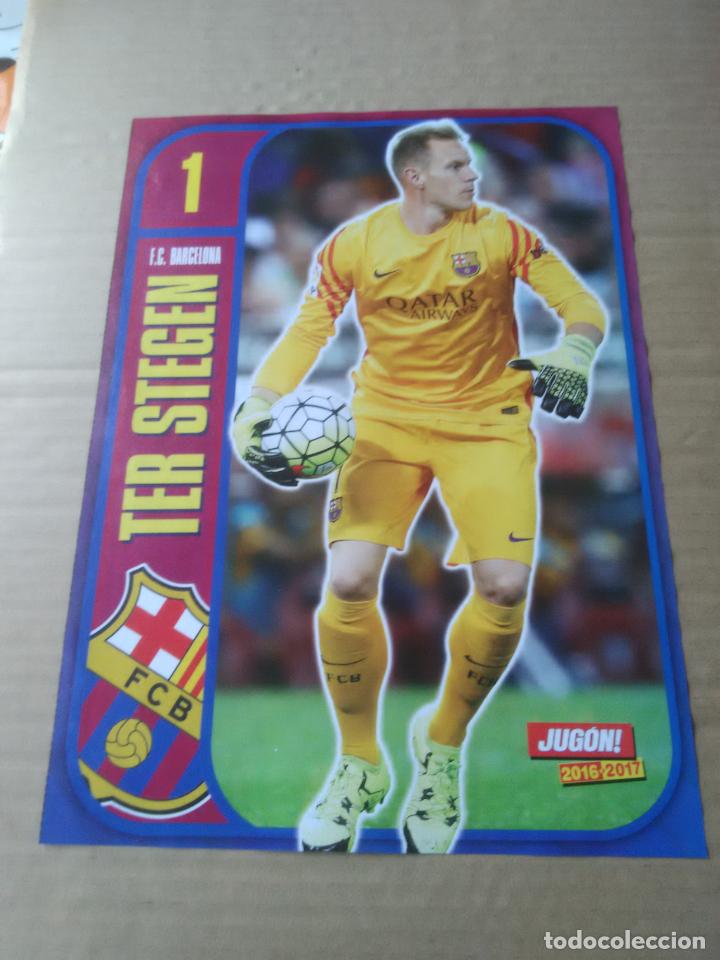 Collectionnisme sportif: TER STEGEN BARCELONA Y EQUIPO OSASUNA - DOBLE P&Oacute;STER 1 P&Aacute;G REVISTA JUG&Oacute;N 2016-2017 LIGA F&Uacute;TBOL 16-17