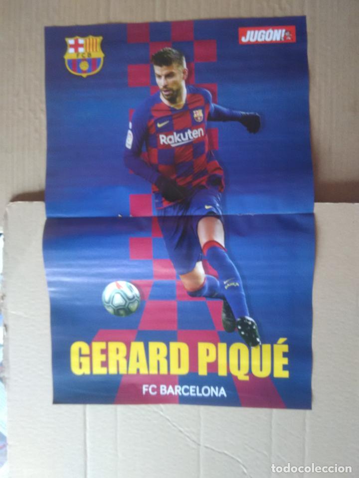 Coleccionismo deportivo: GERARD PIQU&Eacute; BARCELONA Y KROOS REAL MADRID - DOBLE P&Oacute;STER 2 P&Aacute;G REVISTA JUG&Oacute;N 2019-2020 LIGA F&Uacute;TBOL