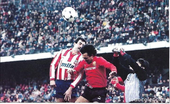 Collezionismo sportivo: ATL&Eacute;TICO DE MADRID: Recorte de Juan Carlos ARTECHE en acci&oacute;n