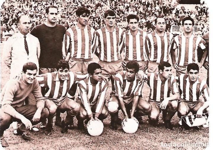 Collectionnisme sportif: ATL&Eacute;TICO DE MADRID: Recorte del equipo Campe&oacute;n de Copa en 1965