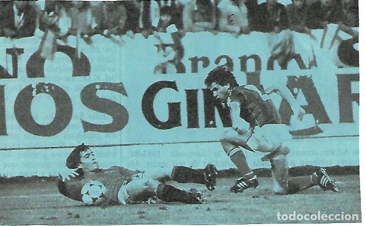 Collectionnisme sportif: SELECCI&Oacute;N ESPA&Ntilde;OLA DE F&Uacute;TBOL: Recorte de JULIO SALINAS en el suelo