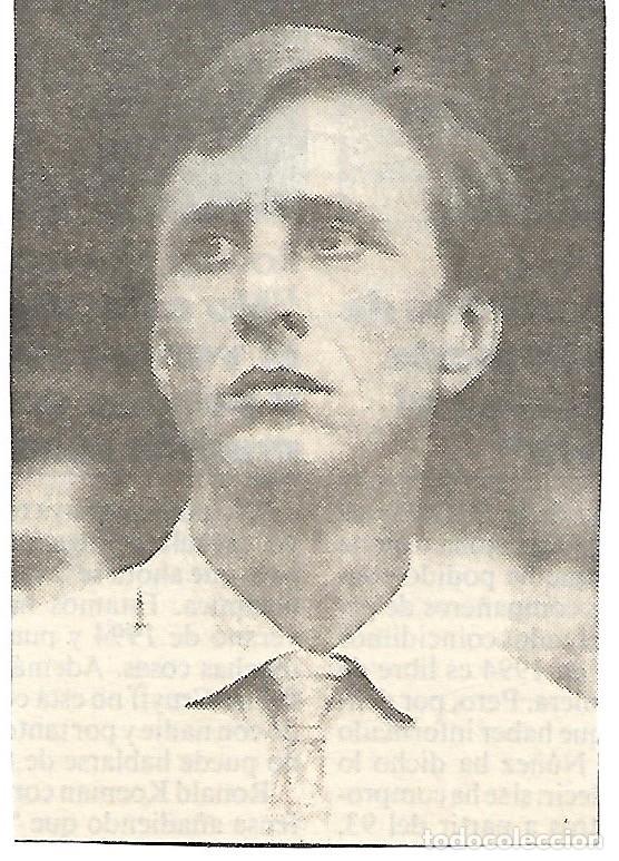 Coleccionismo deportivo: JOHAN CRUYFF: Recorte con corbata,  serio - Foto 1