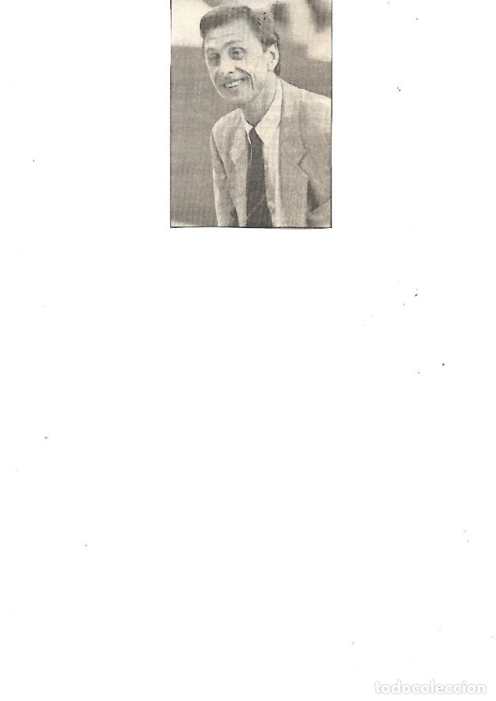 Coleccionismo deportivo: JOHAN CRUYFF: Recorte con corbata, sonriente - Foto 1