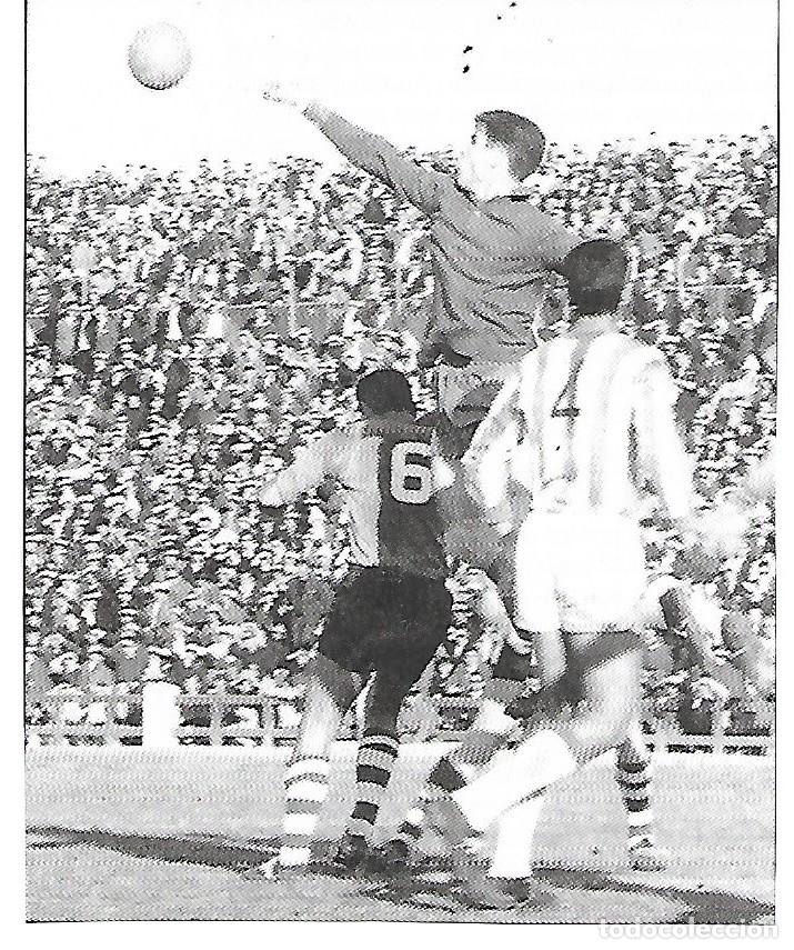 Collectionnisme sportif: C&Oacute;RDOBA CF: Recorte de Miguel REINA en acci&oacute;n