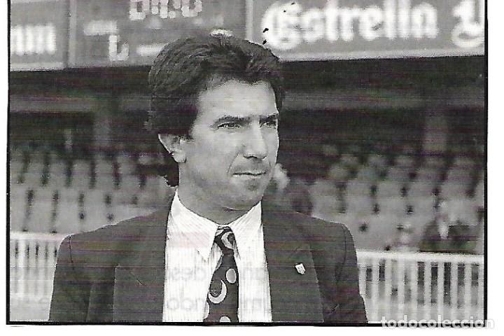 Collectionnisme sportif: Recorte de Juan G&oacute;mez JUANITO en su etapa de t&eacute;cnico.