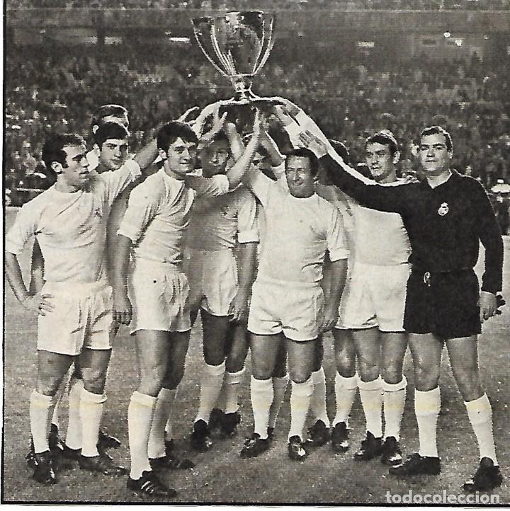 Sammelleidenschaft Sport: REAL MADRID: Recorte de sus jugadores alzando el trofeo de Liga 67-68