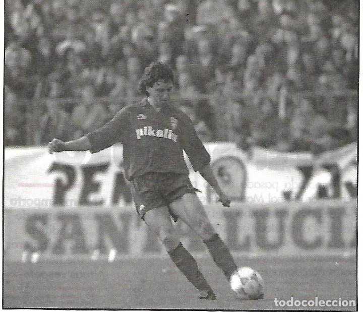 Sammelleidenschaft Sport: REAL ZARAGOZA: Recorte de PABLO ALFARO en acci&oacute;n. 1991
