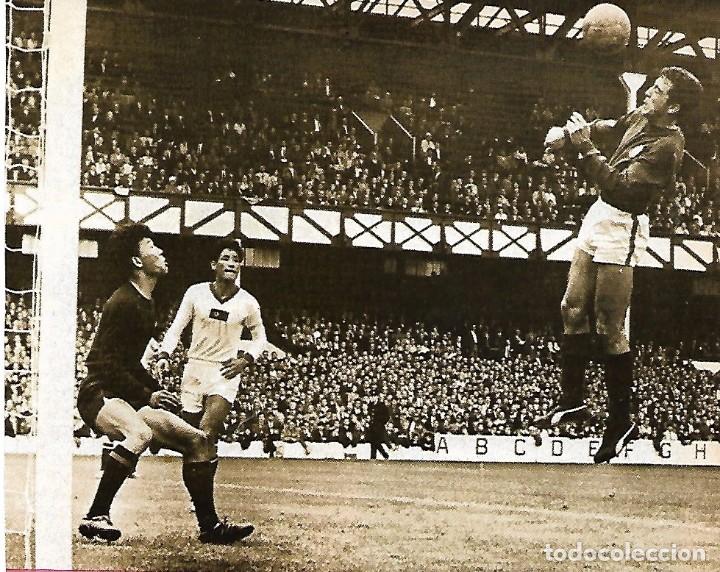 Sammelleidenschaft Sport: SELECCI&Oacute;N DEF&Uacute;TBOL DE PORTUGAL:Recorte de JOS&Eacute; AUGUSTO marcando un gol a Corea del Norte (Mundial66)