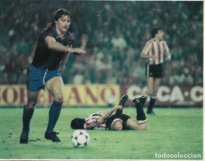 Coleccionismo deportivo: BAR&Ccedil;A: Recorte plastificado de MIGUELI - Foto 1
