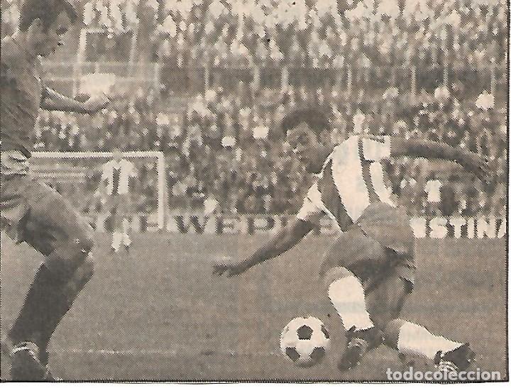 Coleccionismo deportivo: RCD. ESPA&Ntilde;OL: Recorte de RE en acci&oacute;n - Foto 1
