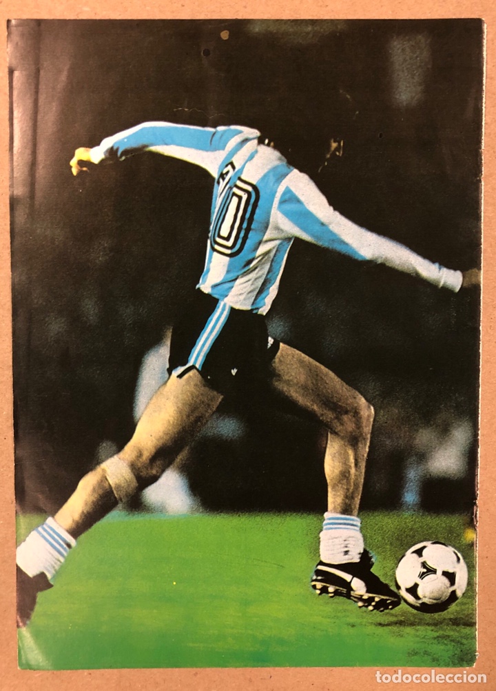 Sammelleidenschaft Sport: MARIO ALBERTO KEMPES (SELECCI&Oacute;N ARGENTINA). POSTER COLECCI&Oacute;N FAMOSOS DEL F&Uacute;TBOL. BIO AL DORSO