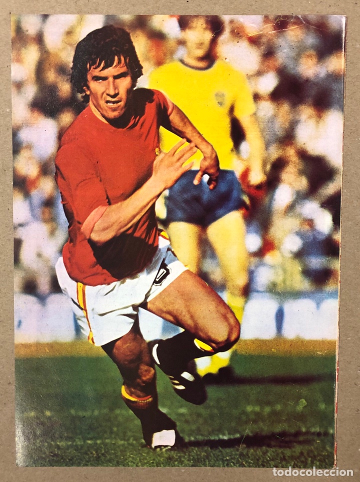 Sammelleidenschaft Sport: JUAN G&Oacute;MEZ &ldquo;JUANITO&rdquo; (SELECCI&Oacute;N ESPA&Ntilde;OLA). POSTER COLECCI&Oacute;N FAMOSOS DEL F&Uacute;TBOL. BIO AL DORSO.