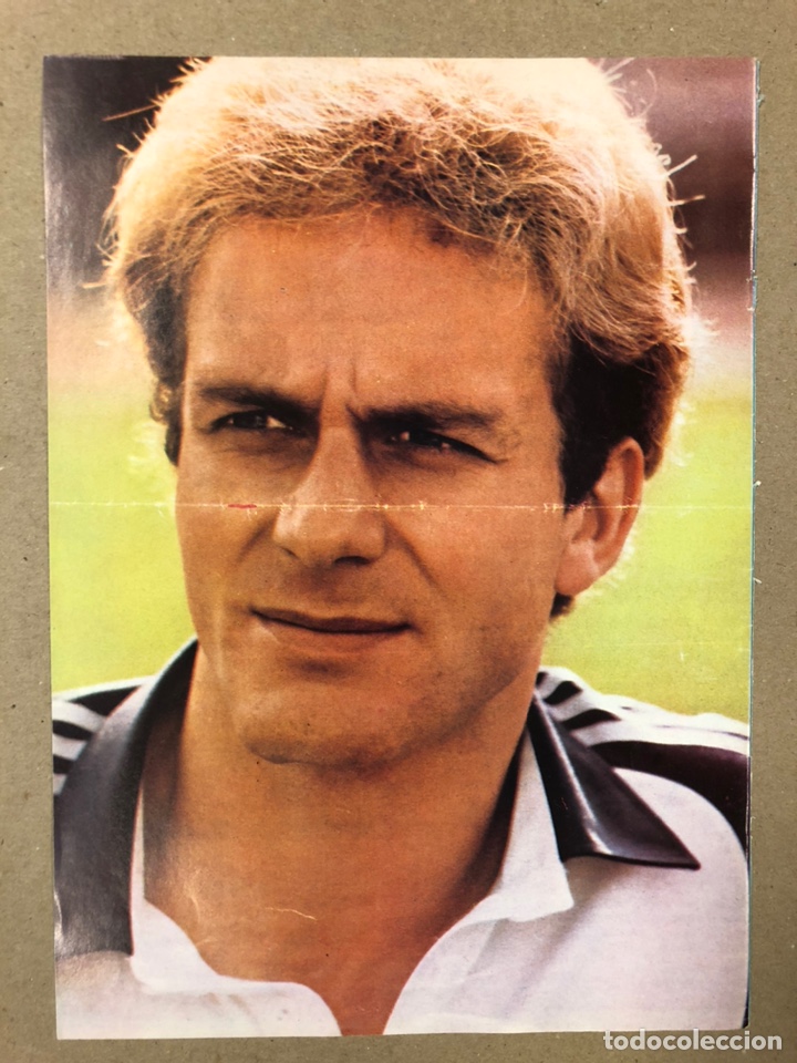 Collectionnisme sportif: KARL-HEIZ RUMMENIGGE (SELECCI&Oacute;N ALEMANA). POSTER COLECCI&Oacute;N FAMOSOS DEL F&Uacute;TBOL. BIO AL DORSO.