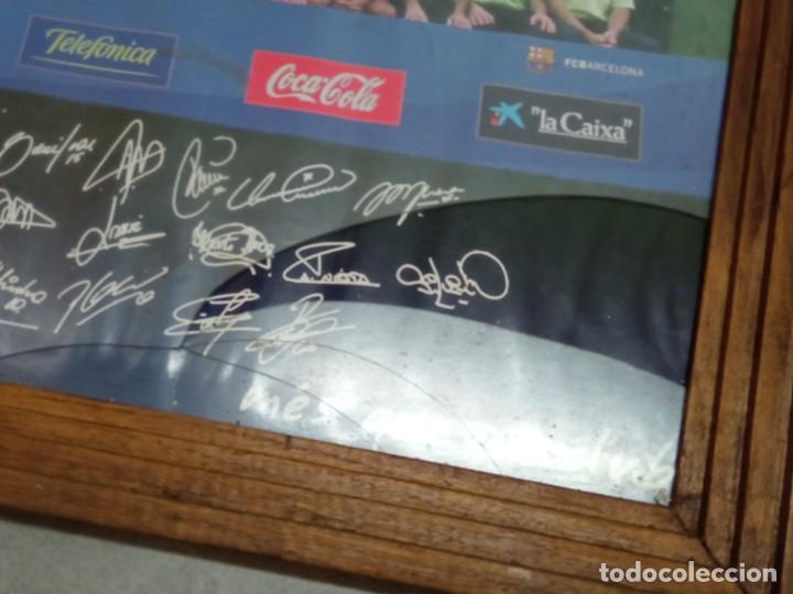 Coleccionismo deportivo: poster Bar&ccedil;a 2005-2006 enmarcado - Foto 4