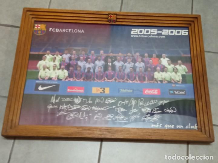 Coleccionismo deportivo: poster Bar&ccedil;a 2005-2006 enmarcado - Foto 6