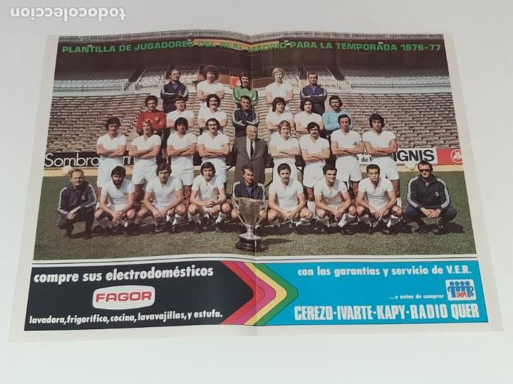 Sammelleidenschaft Sport: ANTIGUO POSTER DEL EQUIPO DE FUTBOL DEL REAL MADRID - PLANTILLA DEL REAL MADRID 1976 / 1977