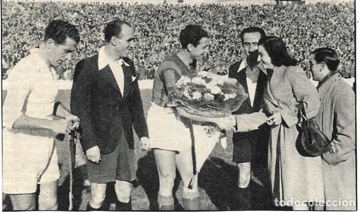 Sammelleidenschaft Sport: Recorte de ZUBIETA, capit&aacute;n del SAN LORENZO DE ALMAGRO recibiendo un ramo de flores en 1946