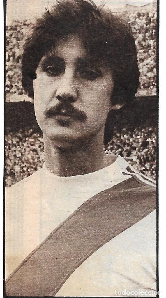 Coleccionismo deportivo: RAYO VALLECANO: Recorte de NIETO - Foto 1