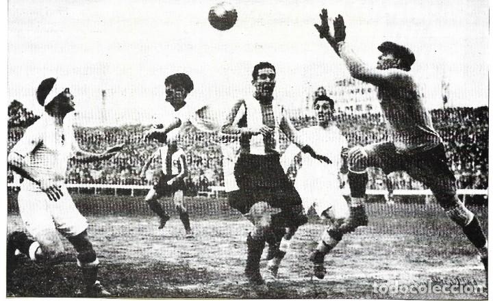Coleccionismo deportivo: Recorte de Ricardo ZAMORA a punto de blocar un bal&oacute;n