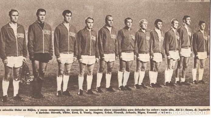 Coleccionismo deportivo: SELECCI&Oacute;N DE F&Uacute;TBOL DE CHECOESLOVAQUIA: Recorte de un equipo de 1970