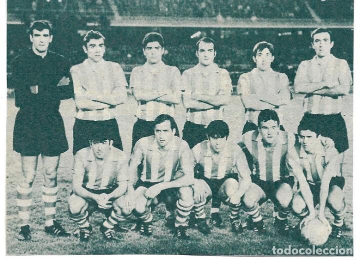 Coleccionismo deportivo: ATHLETIC DE BILBAO: Recorte de un equipo de la temporada 68-69. Bar&ccedil;a 0-Athletic 1