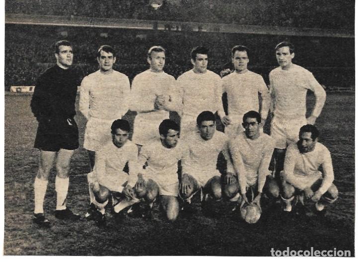 Coleccionismo deportivo: REAL MADRID: Recorte de un equipo de la temporada 64-65. Bar&ccedil;a 1-R.Madrid 2