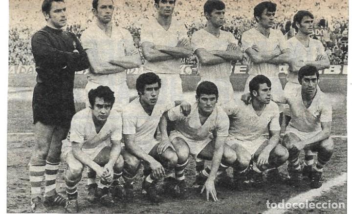 Coleccionismo deportivo: REAL CLUB CELTA DE VIGO: Recorte de un equipo de 1974