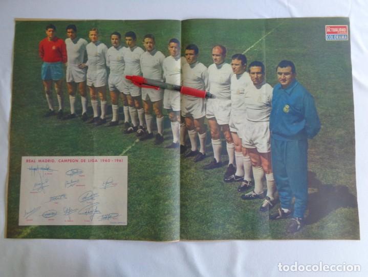 Coleccionismo deportivo: POSTER REAL MADRID CAMPEON 1960-1961 - ACTUALIDAD ESPA&Ntilde;OLA 60/61 COLORAMA CON FIRMAS DI STEFANO ...