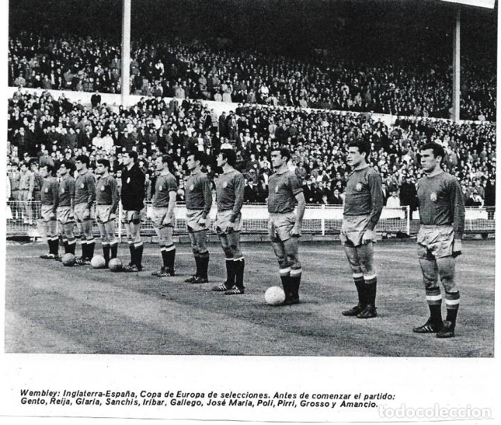 Collezionismo sportivo: SELECCI&Oacute;N ESPA&Ntilde;OLA DE F&Uacute;TBOL: Recorte de un equipo de 1967. Inglaterra 2-Espa&ntilde;a 0