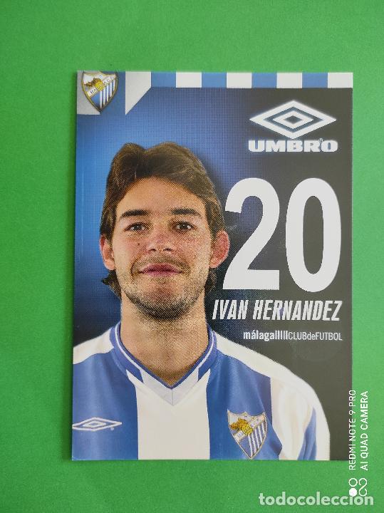 Collectionnisme sportif: FOTO POSTAL MALAGA CF 11,5cm X 16,5cm UMBRO TEMPORADA 03 04 2003 2004 TARJETA N&ordm; 20 IVAN HERNANDEZ
