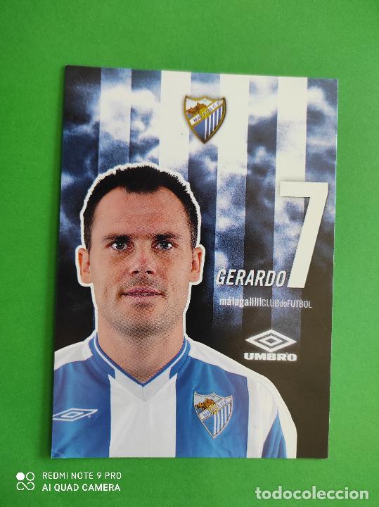 Collectionnisme sportif: FOTO POSTAL MALAGA CF 11,5cm X 16,5cm UMBRO TEMPORADA 04 05 2004 2005 TARJETA N&ordm; 7 GERARDO
